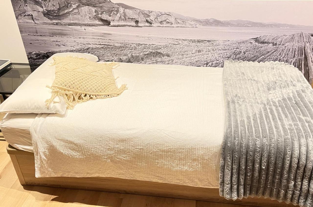 Small Lux Beachcity Close To The River,Metro And Parking Bilbao Bagian luar foto